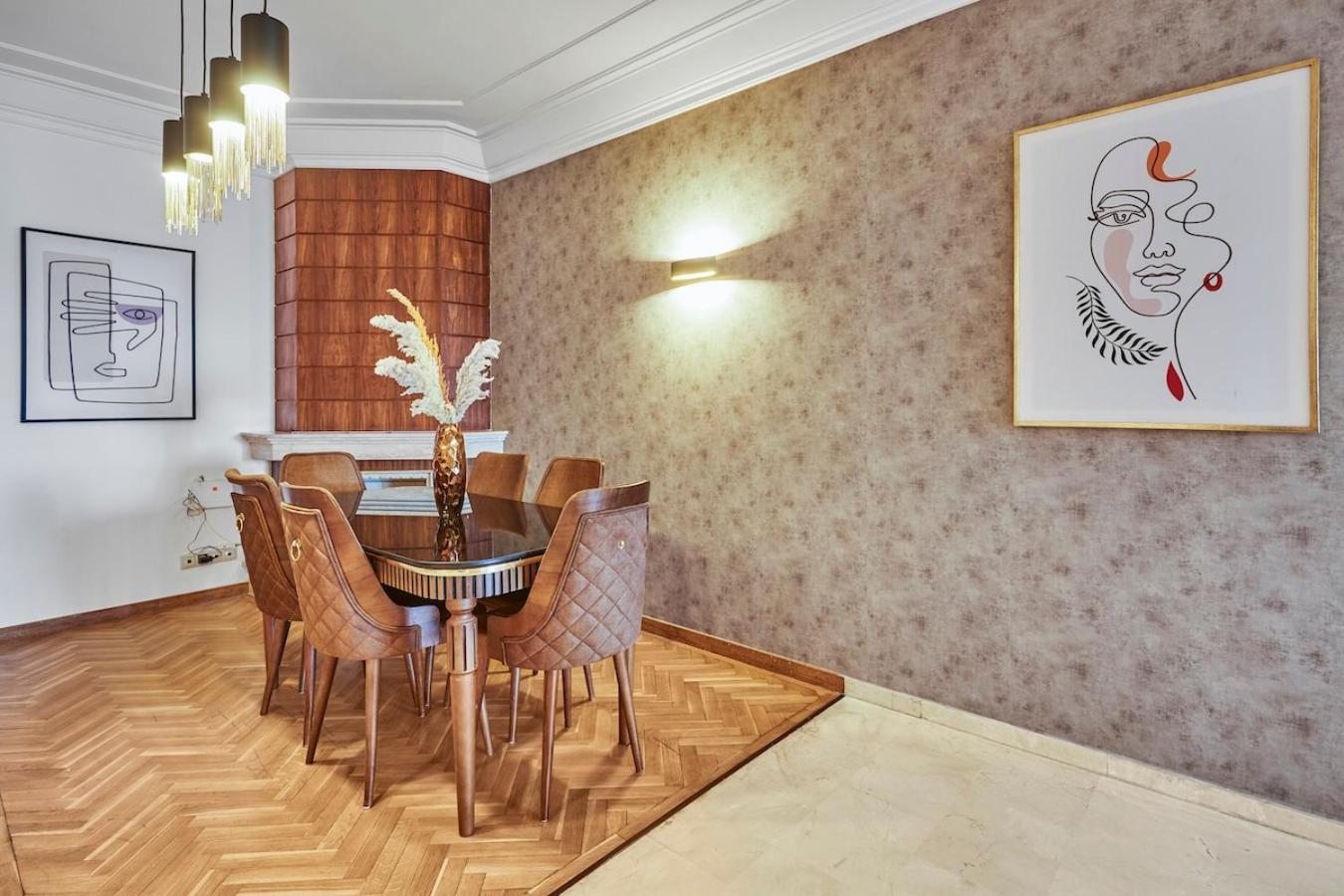 Spacious 2 Bed Flat With Views And Free Parking Appartamento Casablanca